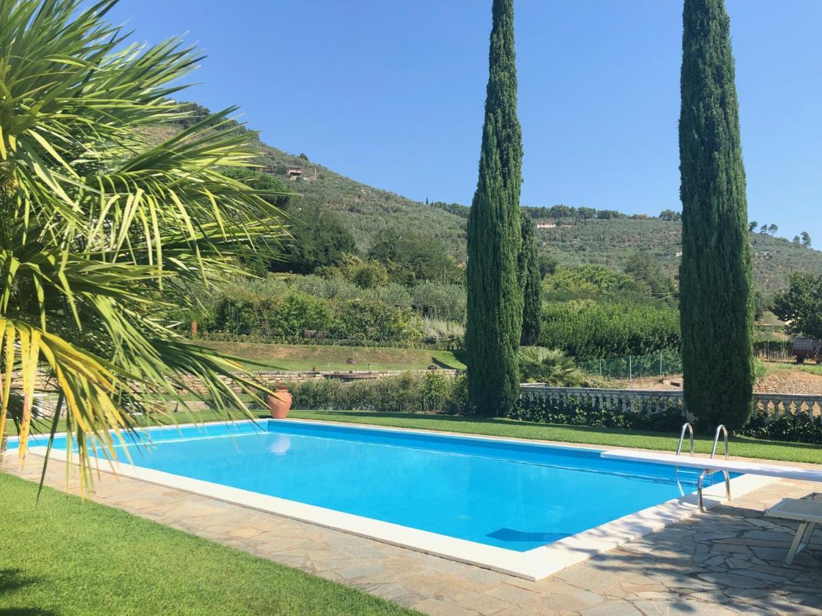 Il Giardino Di Flora Hotell Buti Exteriör bild