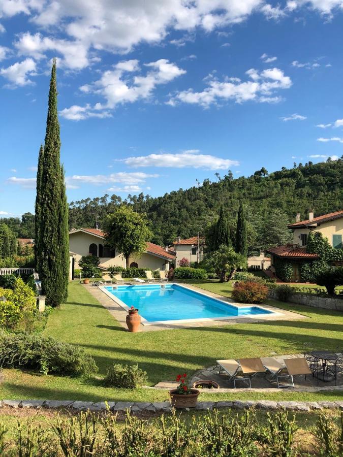 Il Giardino Di Flora Hotell Buti Exteriör bild