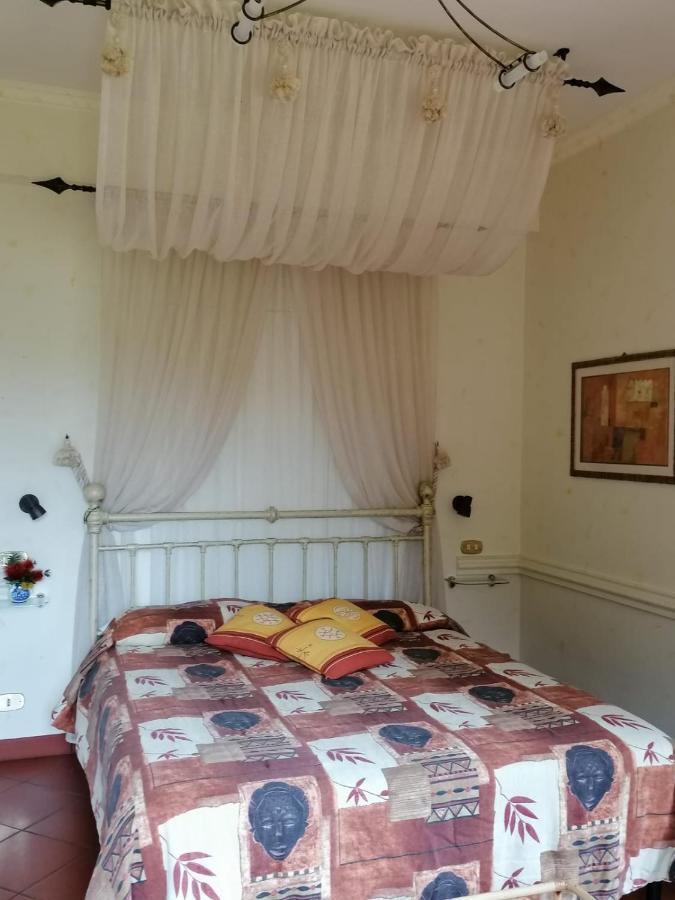 Il Giardino Di Flora Hotell Buti Exteriör bild